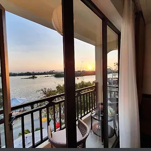 Roxana River Hoi An